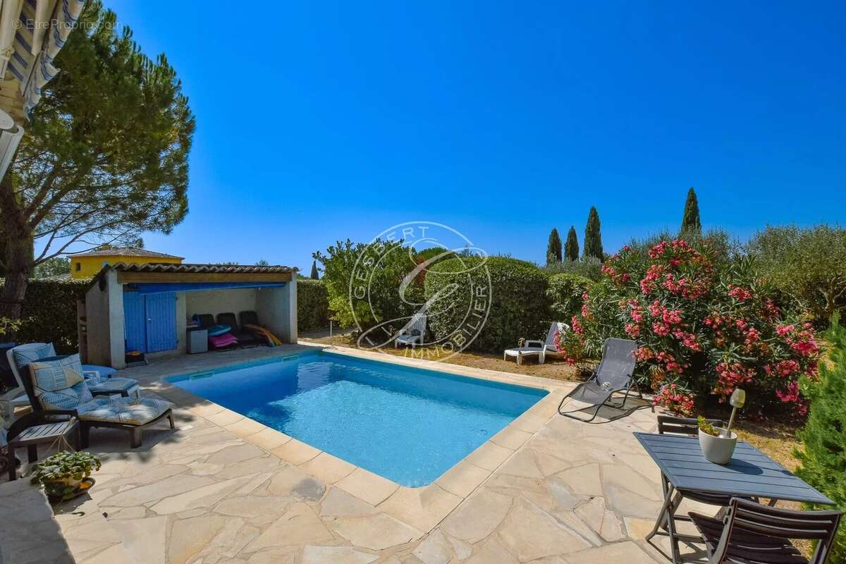 A vendre flayosc - maison a pied au village 3 chambres avec piscine et garage au calme absolu - photo 25