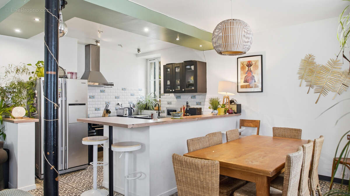 Maison à MONTIGNY-SUR-LOING