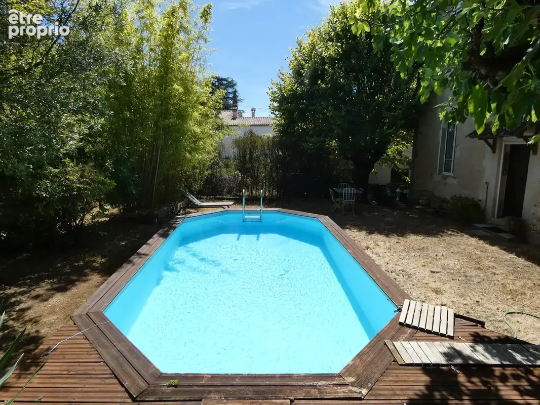 Alès, superbe maison de maître avec piscine à deux pas du centre ville. - photo 2