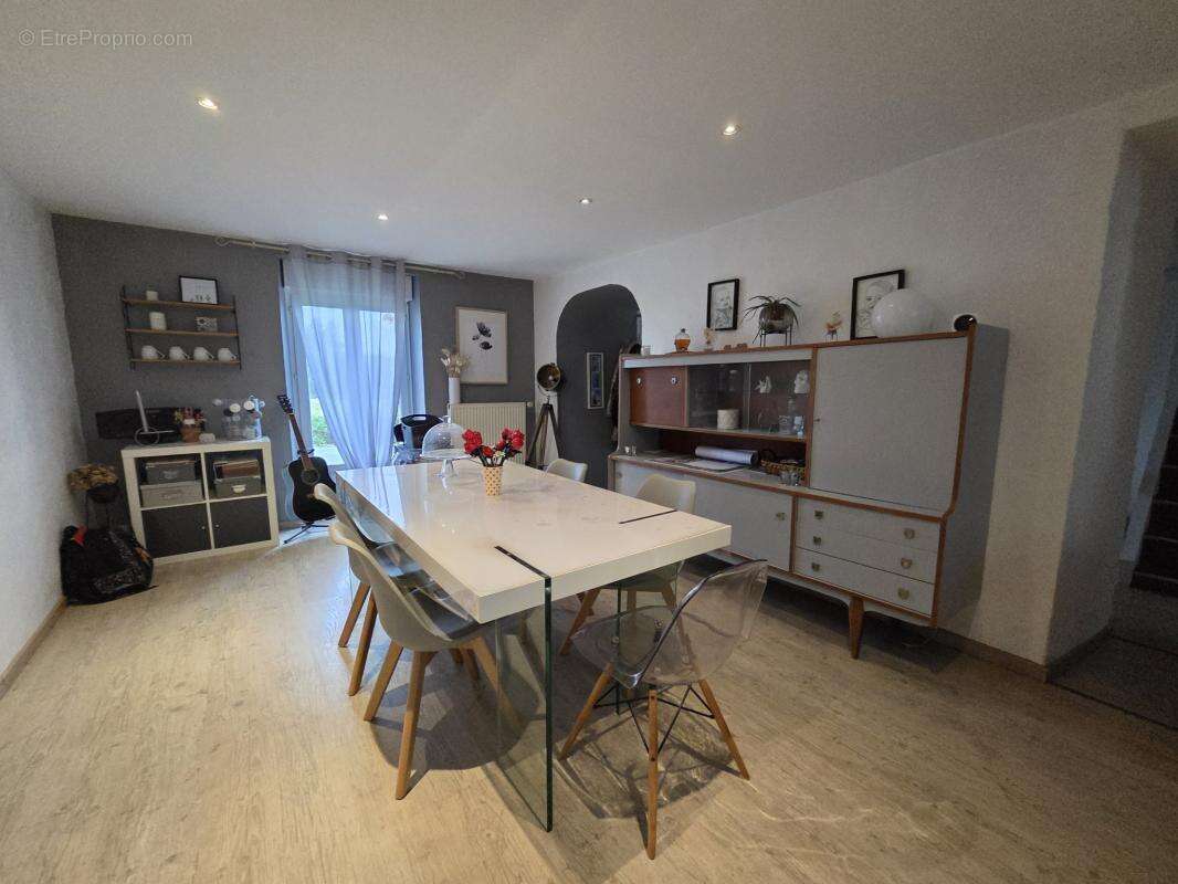 A vendre longere en pierre  4 chambres neulliac (56) - photo 5