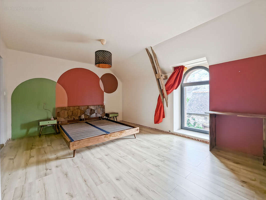Maison à FEINS