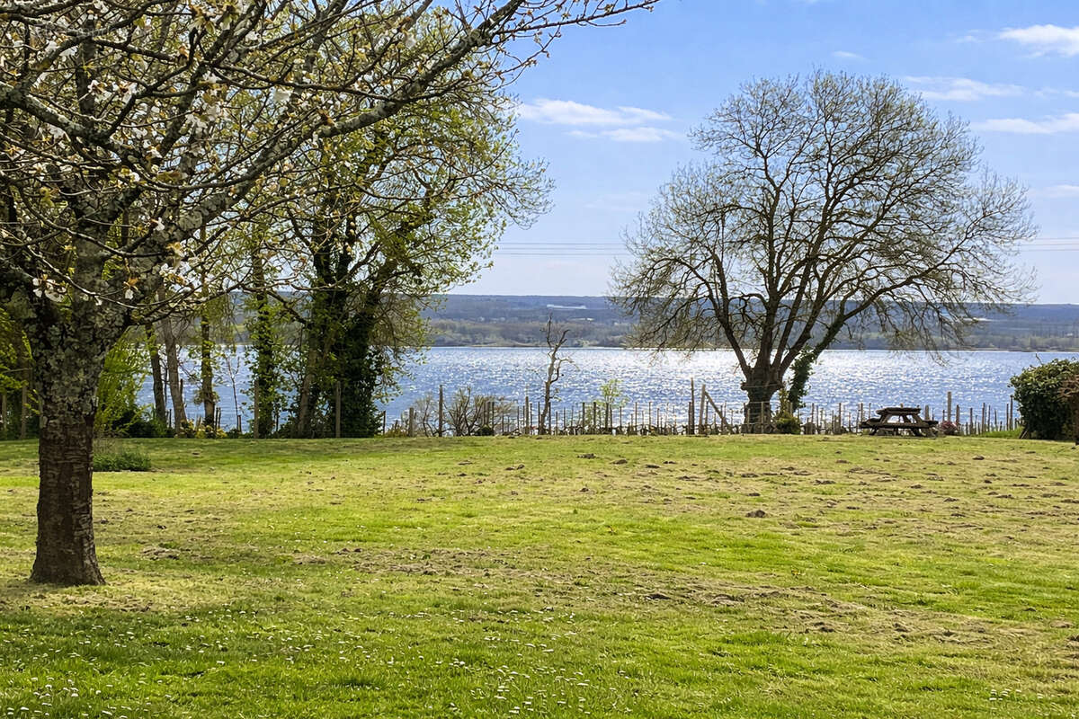 Maison à BAYON-SUR-GIRONDE