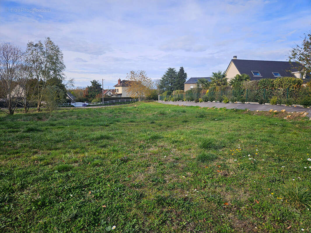 Terrain à SAINT-AUBIN-CELLOVILLE