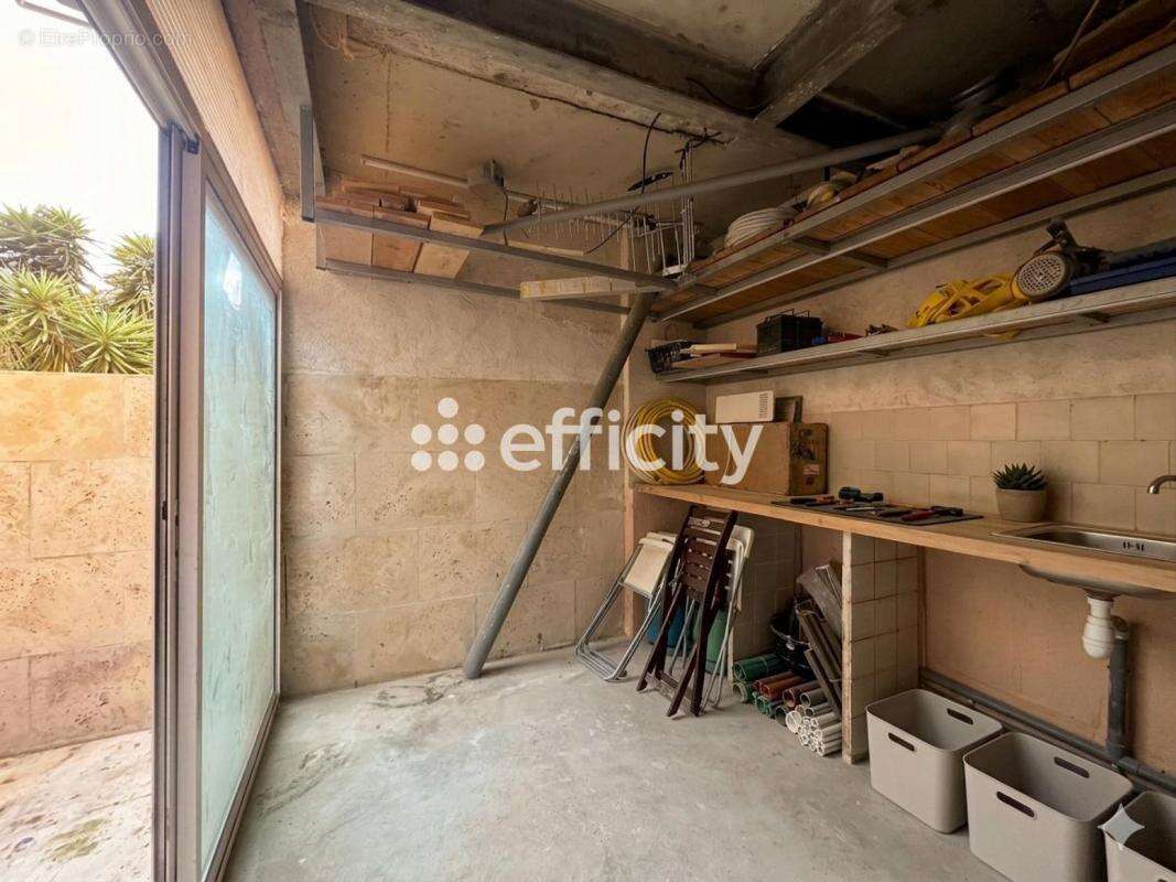 Appartement 260 m² à Berre-L'etang  - photo 6