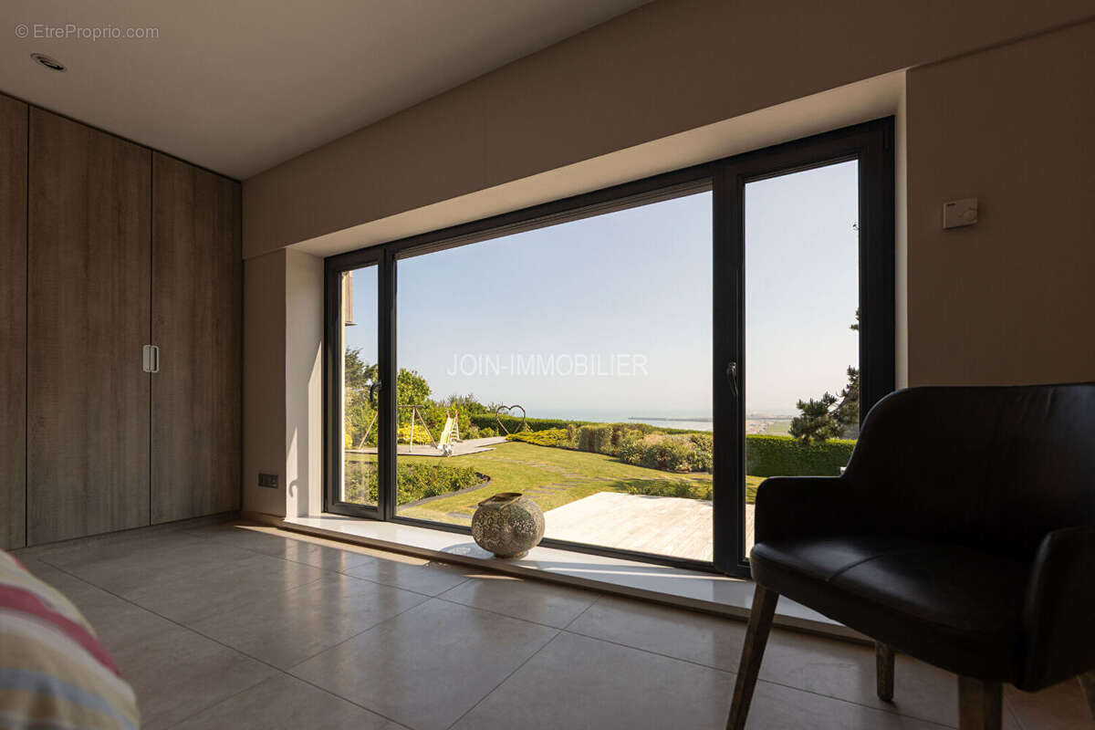 Demeure de prestige Dieppe 6 pièce(s) 273.65 m² - photo 11