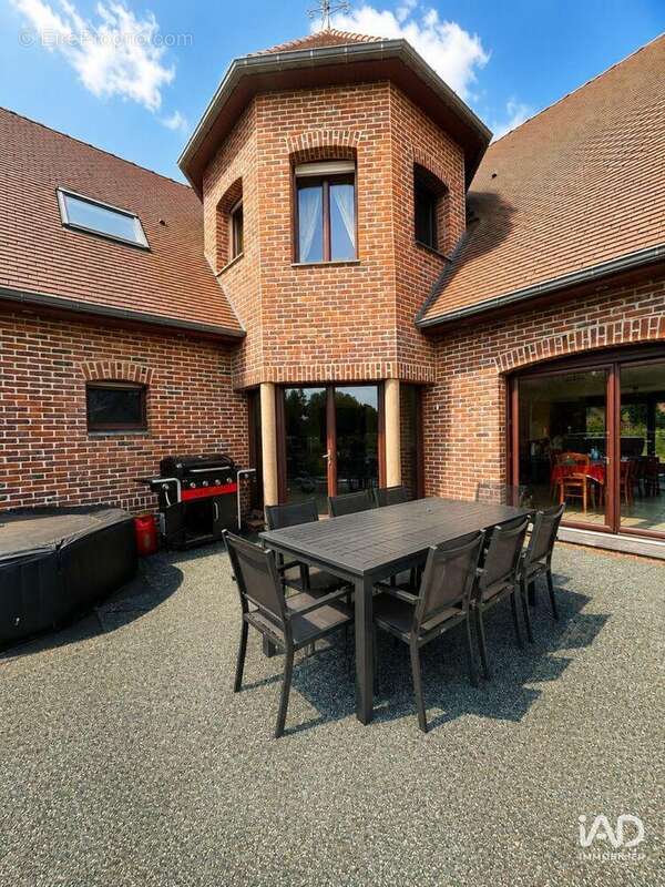 Maison 275 m² à Warlaing  - photo 2