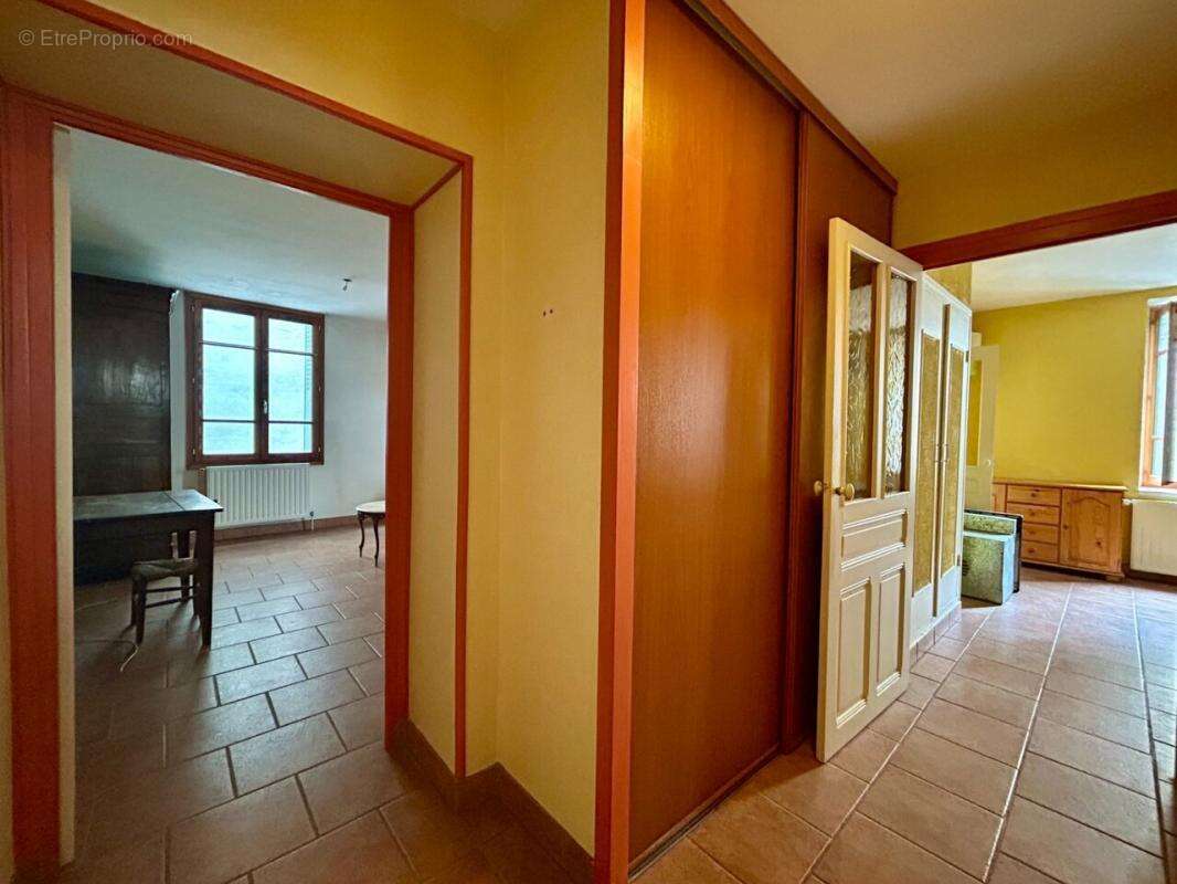 Maison à BOURG-DE-PEAGE