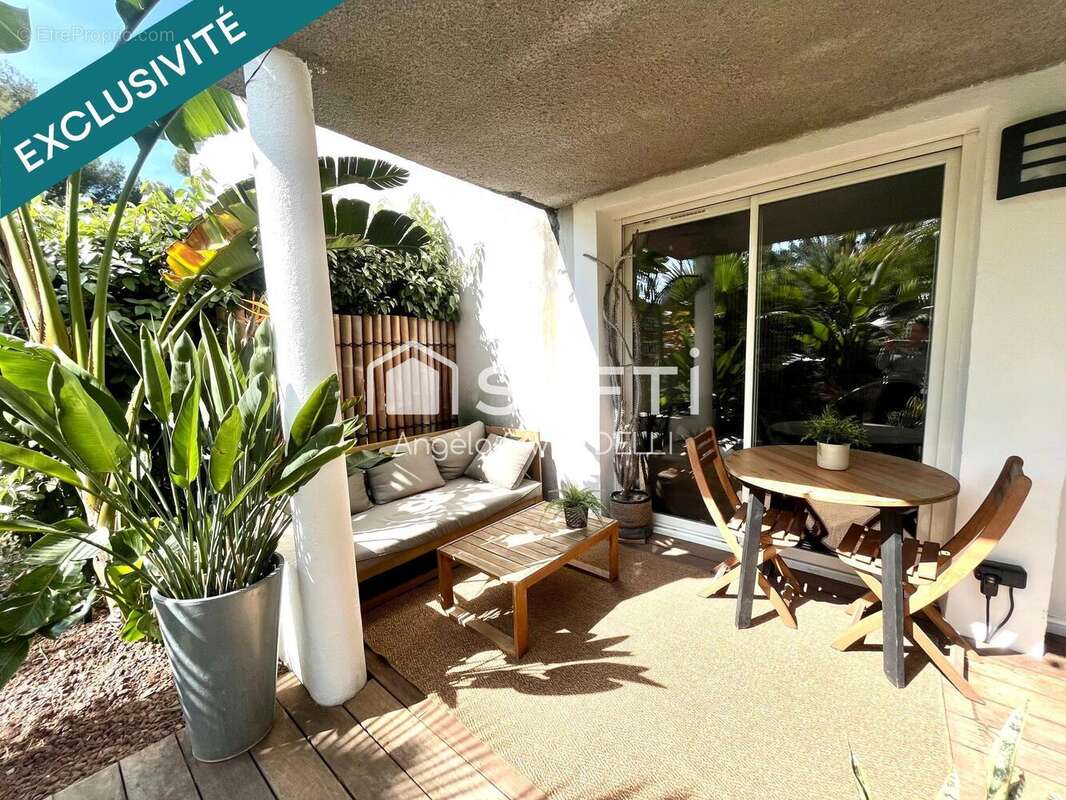 Photo 2 - Appartement à CARQUEIRANNE