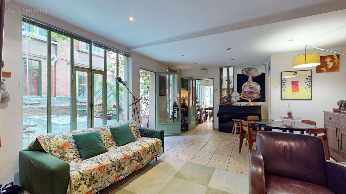 Maison à PARIS-19E
