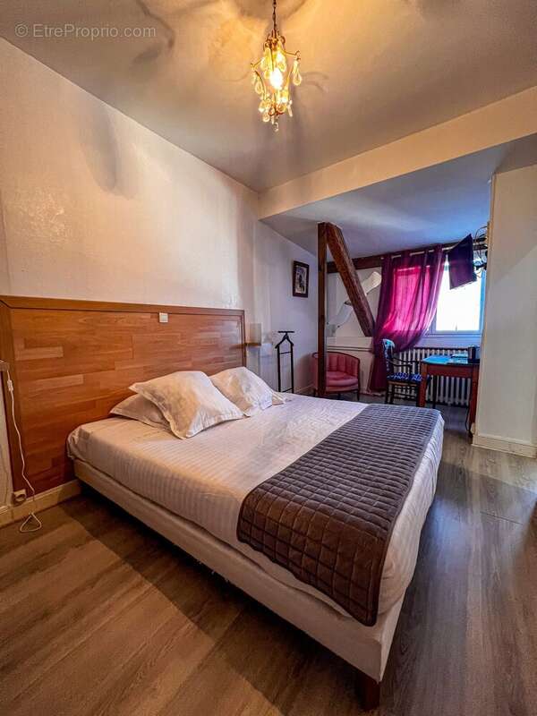 Appartement à BESSE-ET-SAINT-ANASTAISE