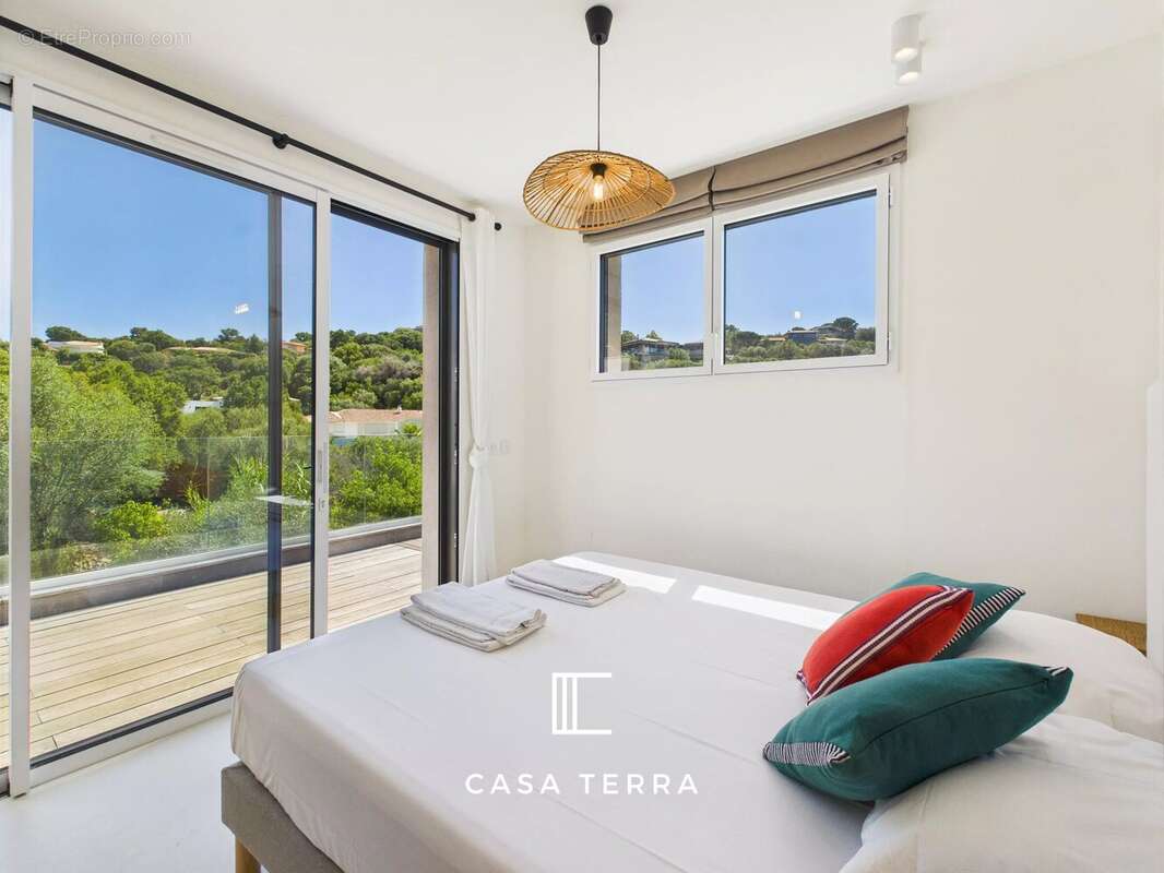 GABRIELLA – Villa contemporaine avec piscine / Arasu - photo 19