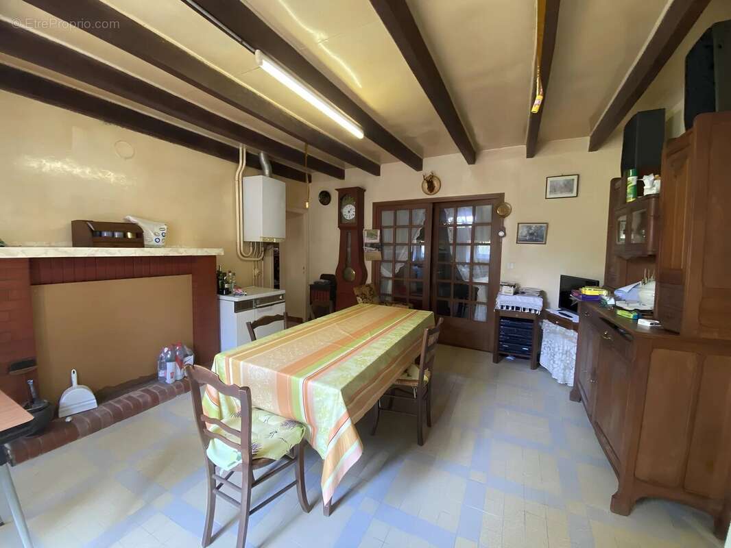 Maison à CHAMPAGNE-MOUTON