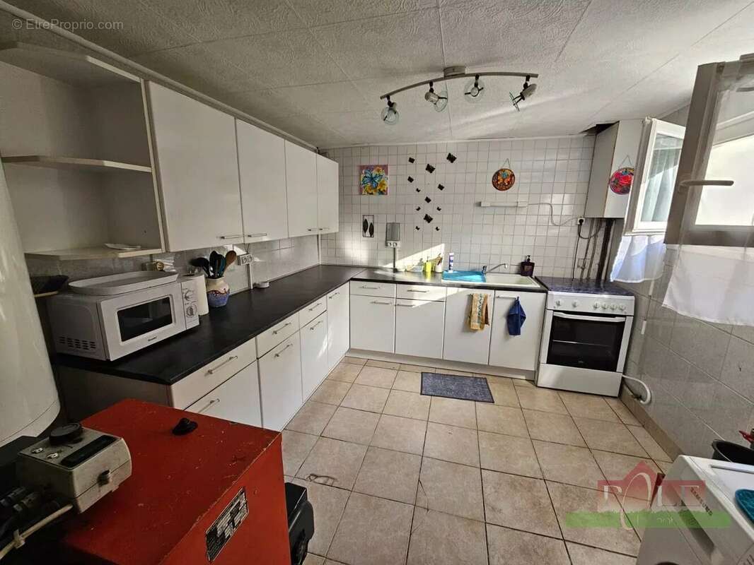 Maison à ROUSSILLON