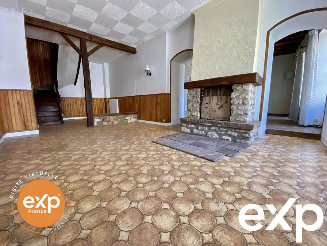 Maison à CHATILLON-SUR-INDRE