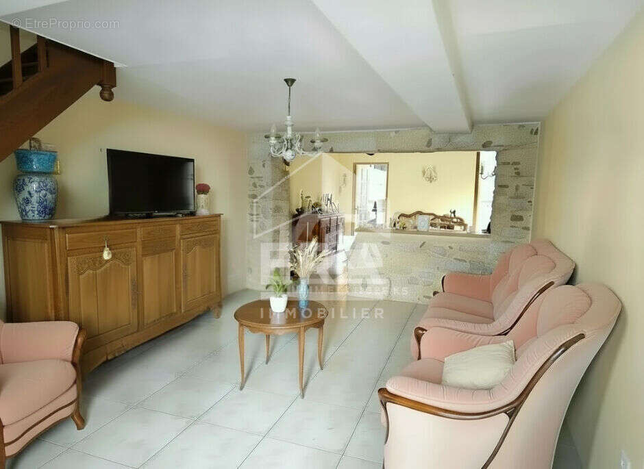 Maison à MONTPON-MENESTEROL