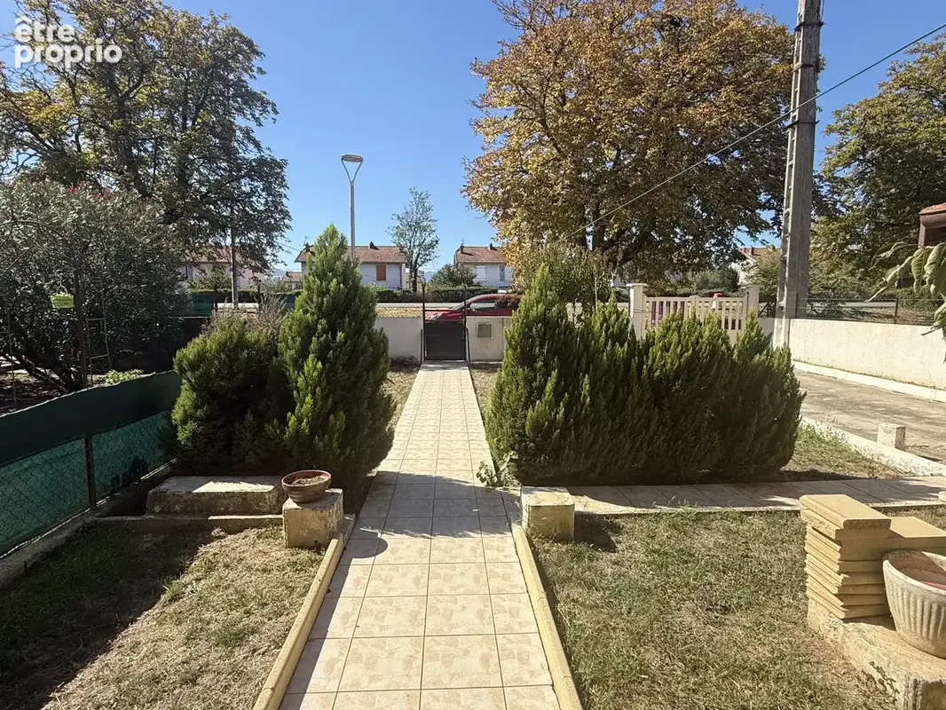 Roussillon maison avec terrain garage - photo 12