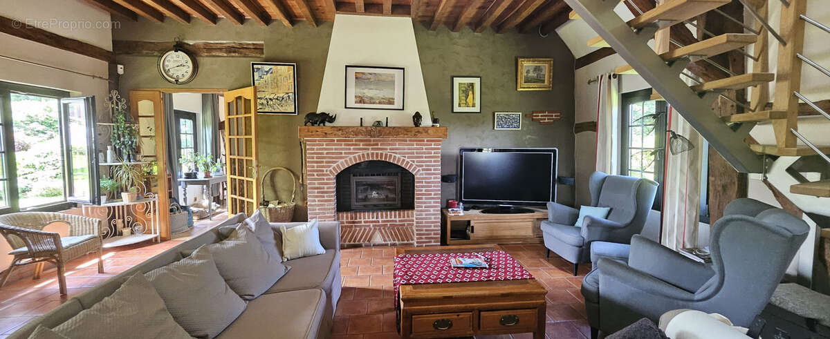 Maison à SAINT-ROMAIN-DE-COLBOSC