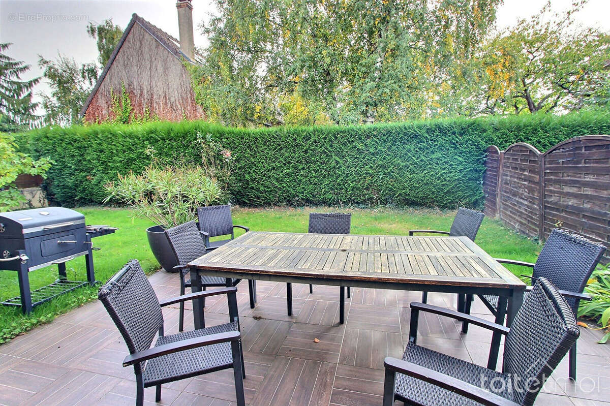 Maison à MAGNY-LES-HAMEAUX