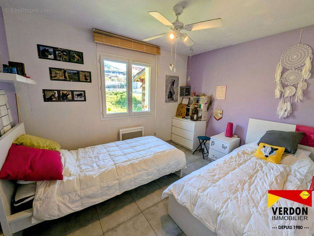 Maison à THORAME-BASSE