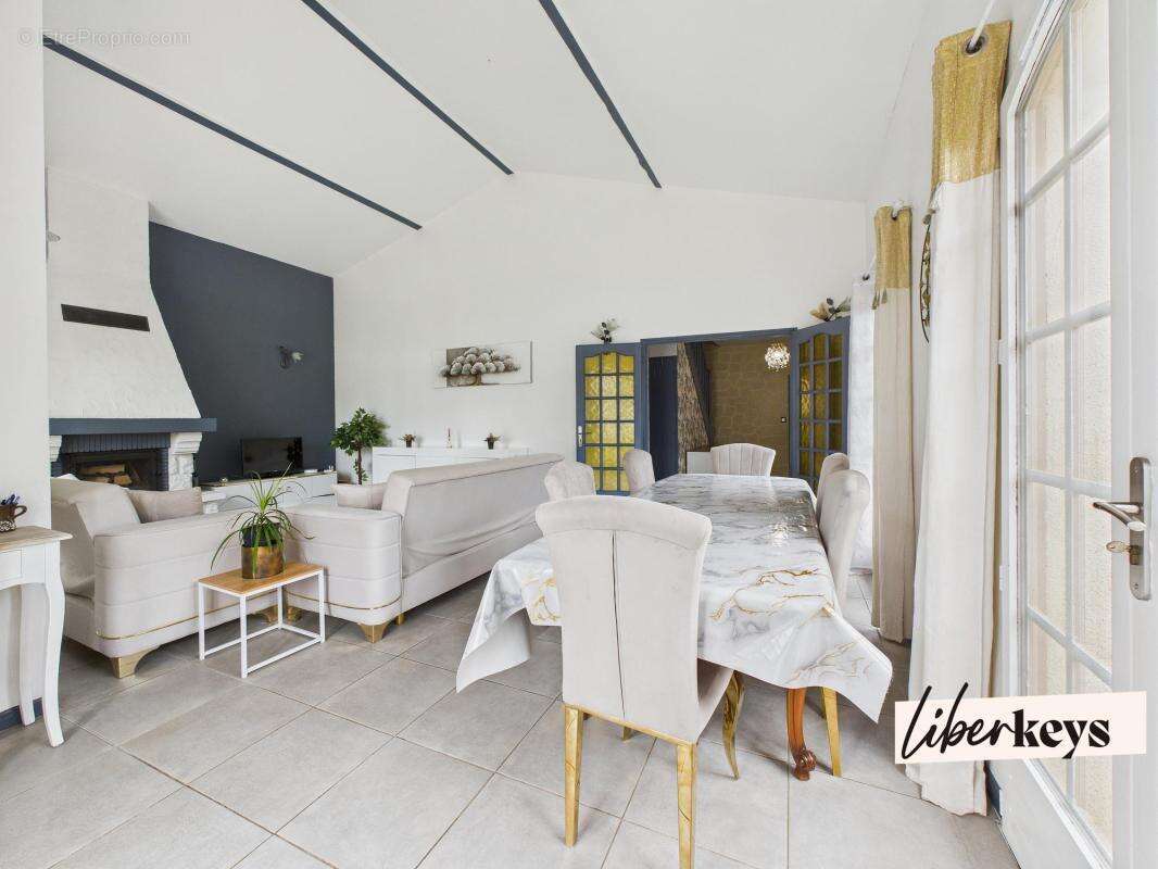 Maison à ABZAC
