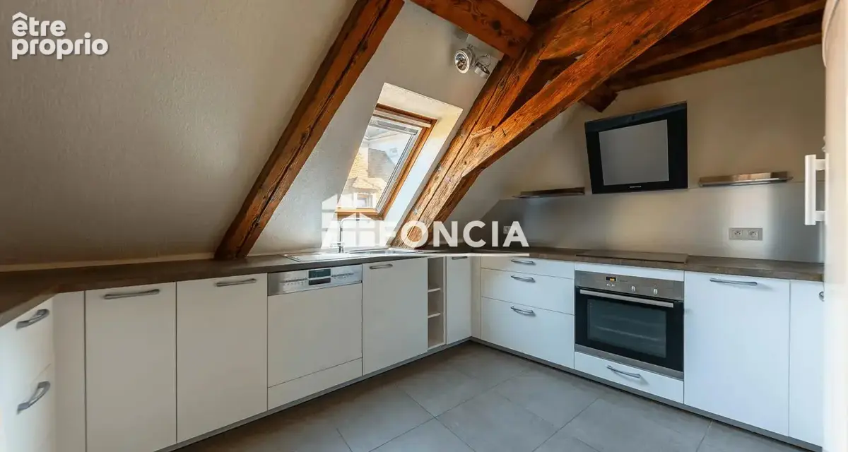 STRASBOURG HYPERCENTRE - Appartement triplex 85m² / 138m² - photo 3