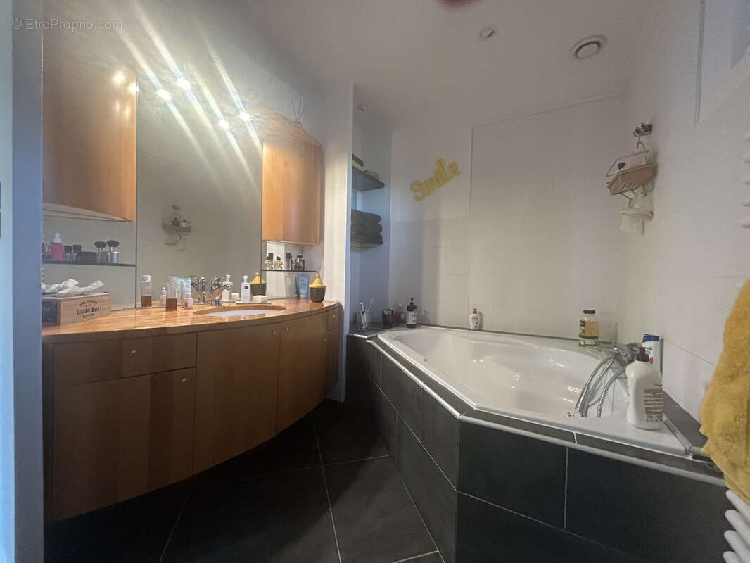 Appartement à SAINTES