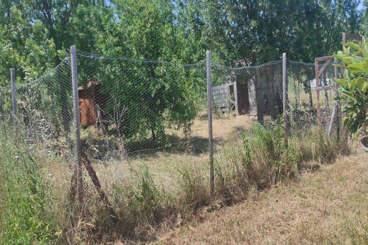 Terrain agricole ou de loisirs de 10 145 m² , entièrement clôturé et sécurisé - photo 8