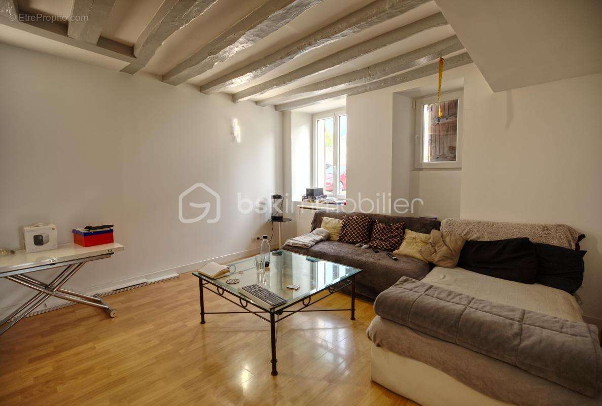 Maison à COULOMBS-EN-VALOIS