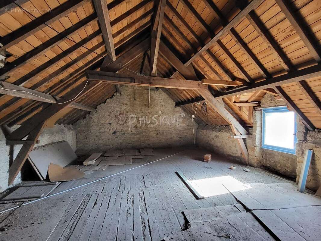 Maison à LA TURBALLE