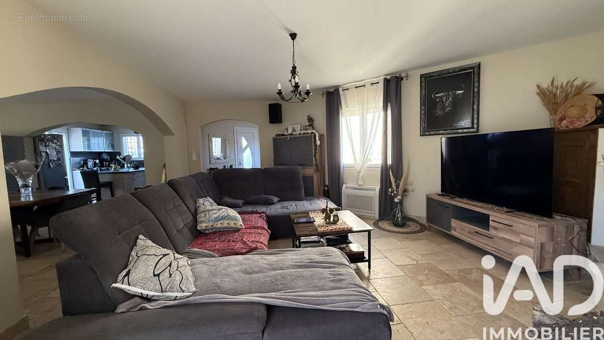 Photo 5 - Maison à BELLEGARDE
