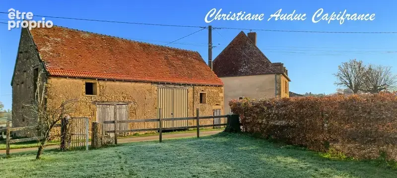 Maison à SAINT-JULIEN-DE-CIVRY