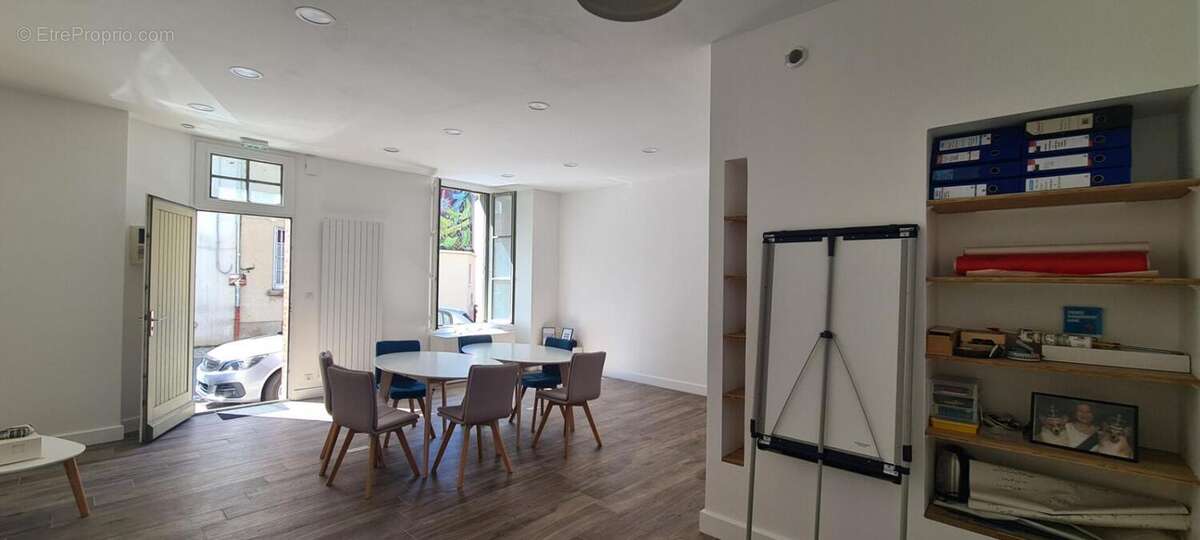 Bureau Clisson (La Vallée) 1 P . SDE . 40.5 M² - photo 2