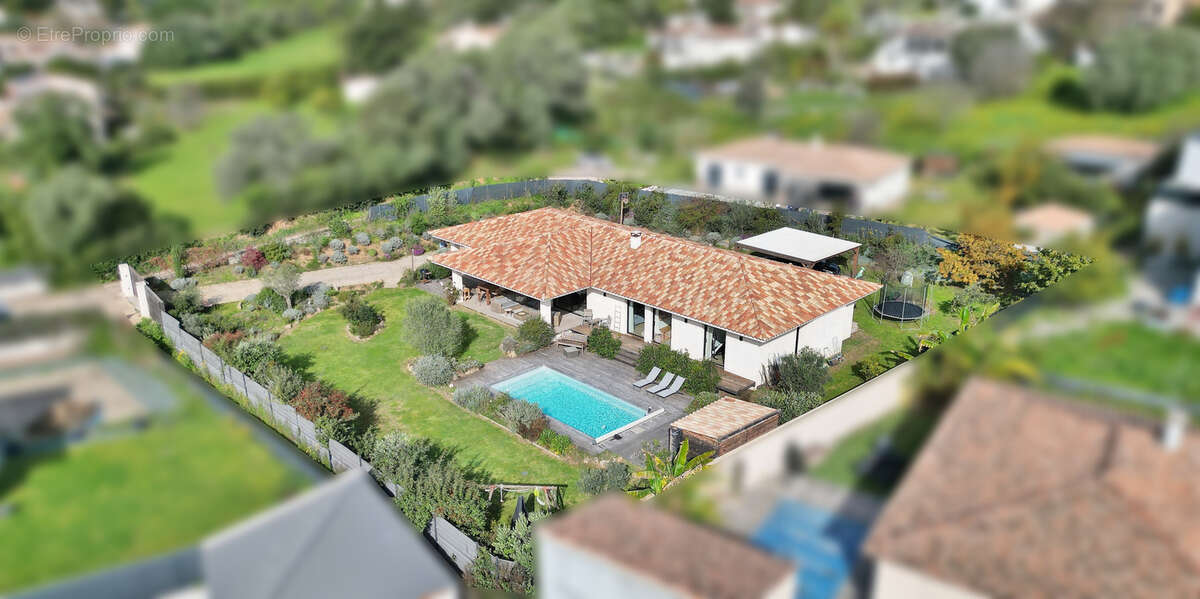 Maison à BASTELICACCIA