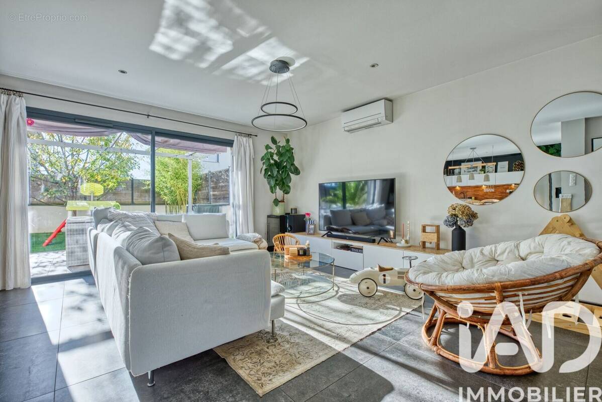 Photo 1 - Maison à LORMONT