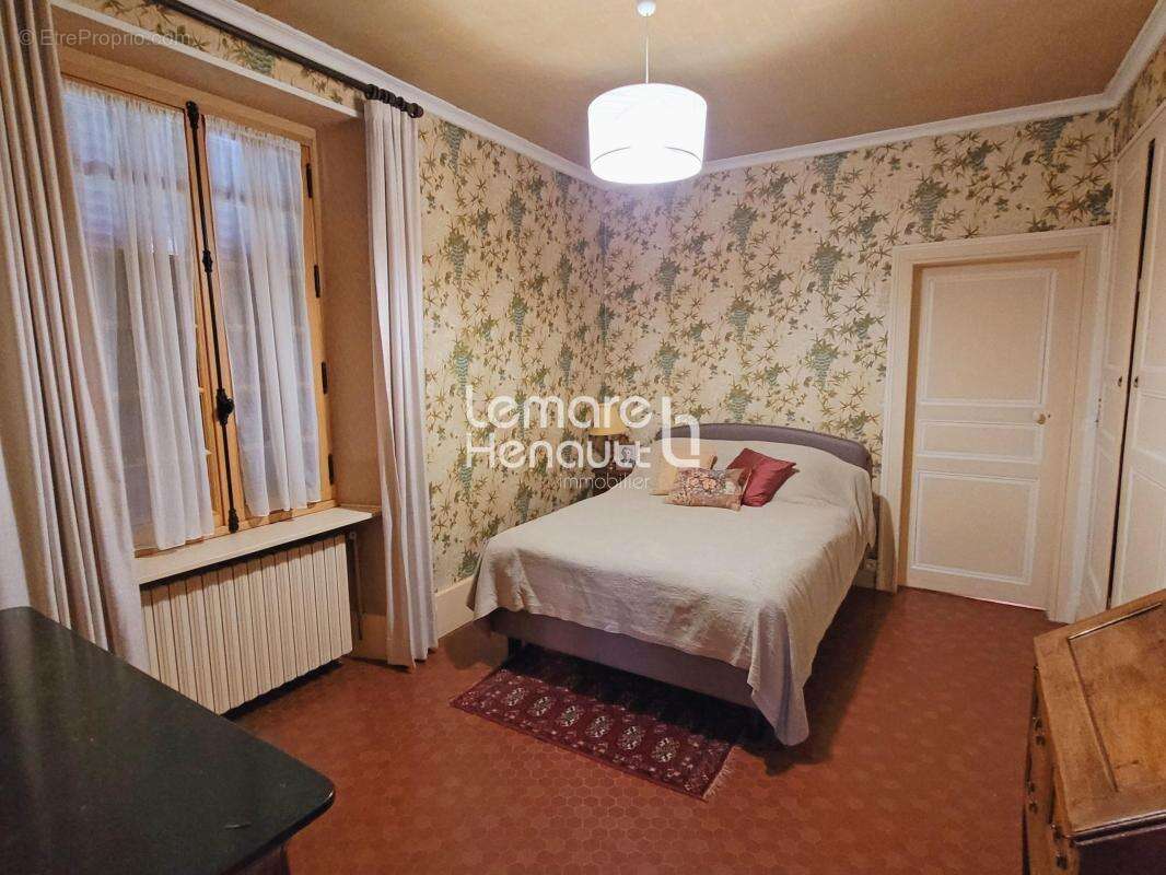 Belle maison ancienne sur 1730 m² de terrain clos-planté - photo 9