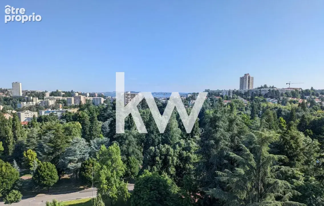 Appartement 65 m² à Saint-Etienne  - photo 6