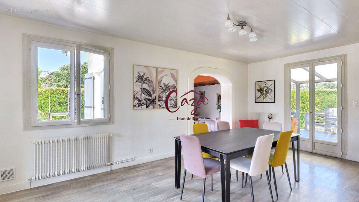 Maison 6 Pièces 141 m² - photo 8