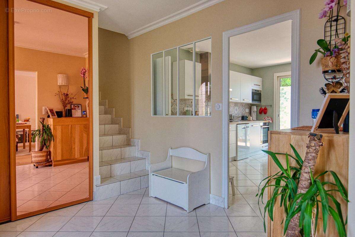 Maison à SAINT-SEBASTIEN-SUR-LOIRE