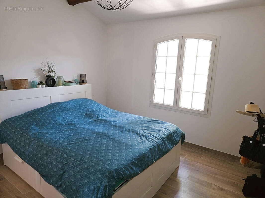 Maison à SOLLIES-VILLE