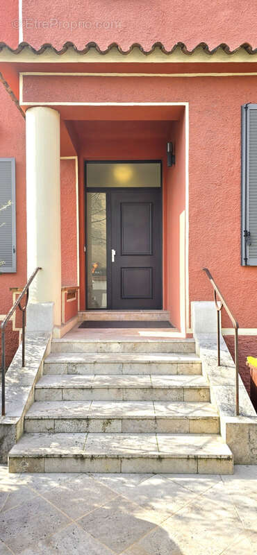 Maison à DRAGUIGNAN