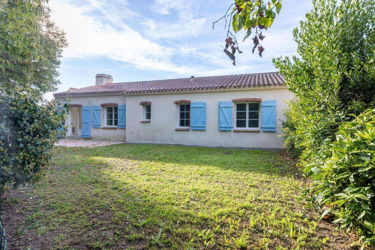 Maison à BOUGUENAIS