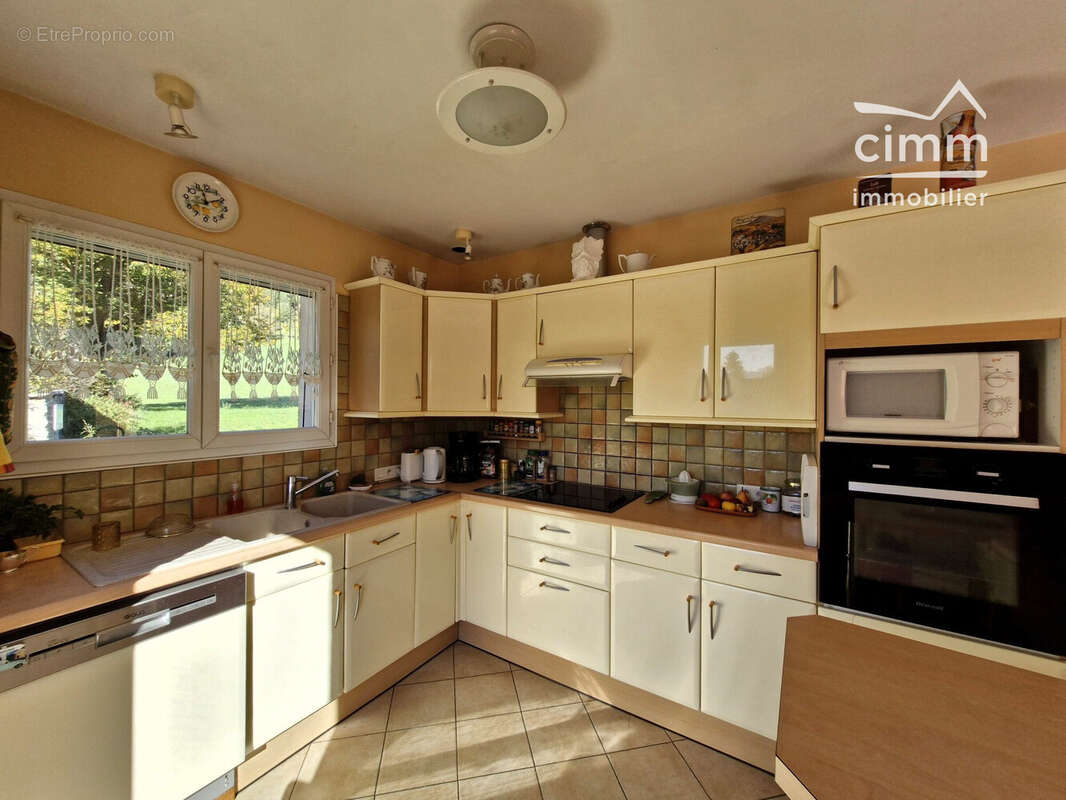Maison 135 m² à Saint-Agnan-En-Vercors  - photo 4