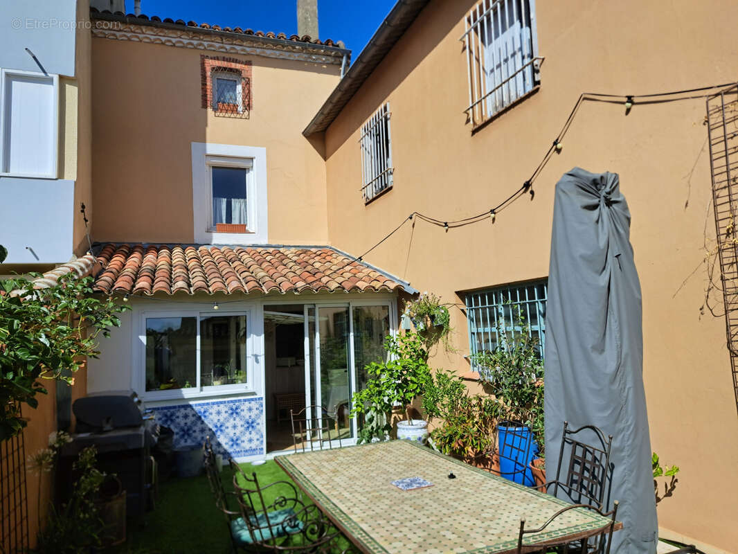 AUCH Haute Ville   Maison de rue rénovée avec terrasse - photo 20
