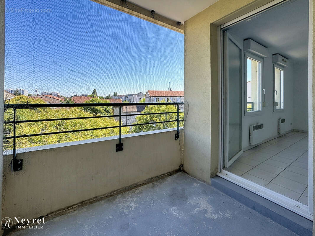 Appartement à OULLINS
