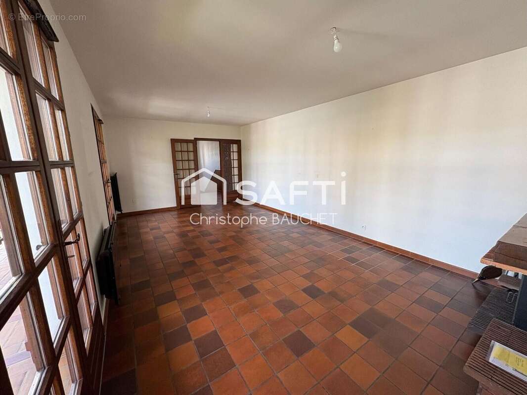Maison 168 m² à Bourg-En-Bresse  - photo 7