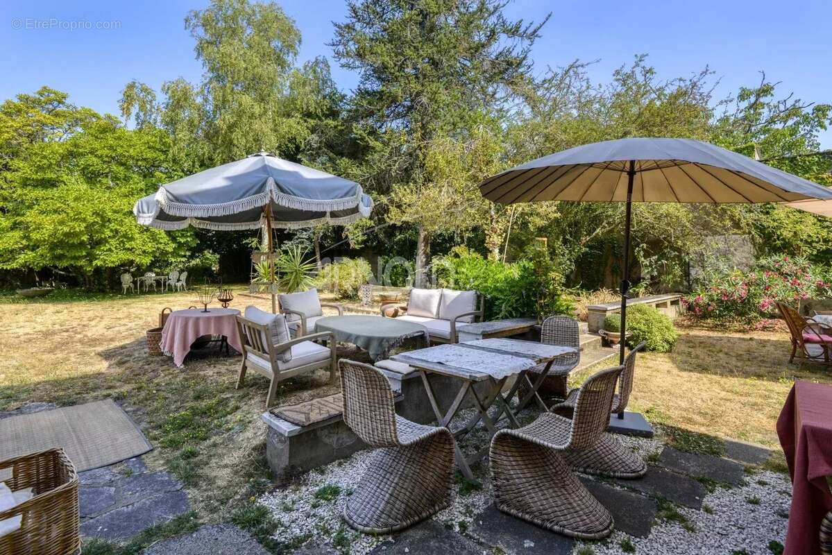 Maison de charme Saint -Etienne De Montluc - photo 23