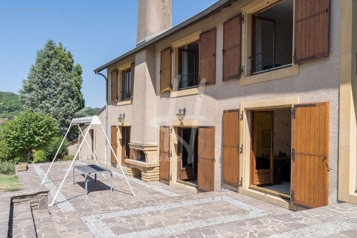 Maison 305 m² à Norroy-Le-Veneur  - photo 5