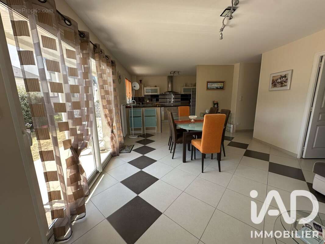 Appartement 68 m² à Granville  - photo 6