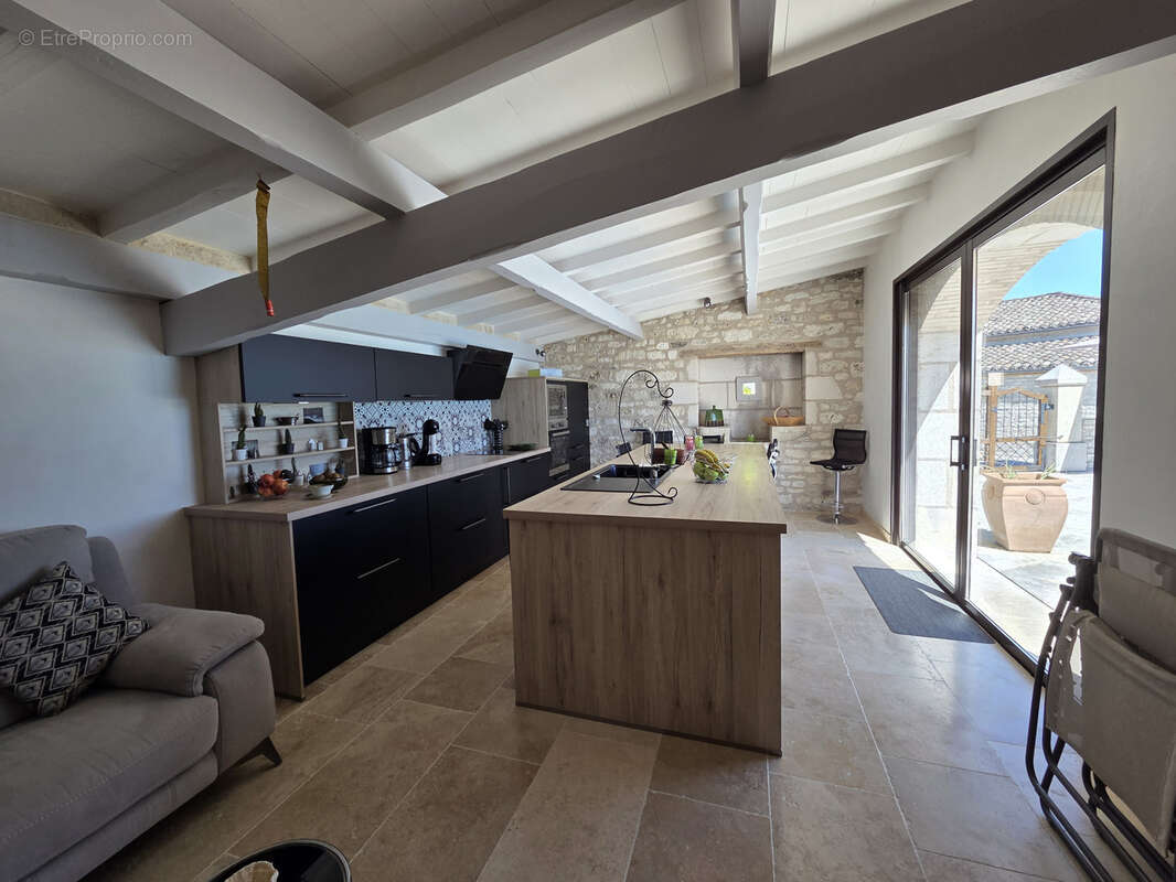 Très belle propriété à vendre dans le sud du Lot sur les hauteurs avec une superbe vue - photo 25