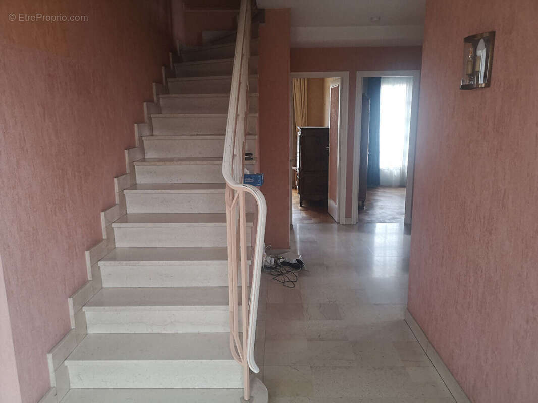 Maison à AIXE-SUR-VIENNE